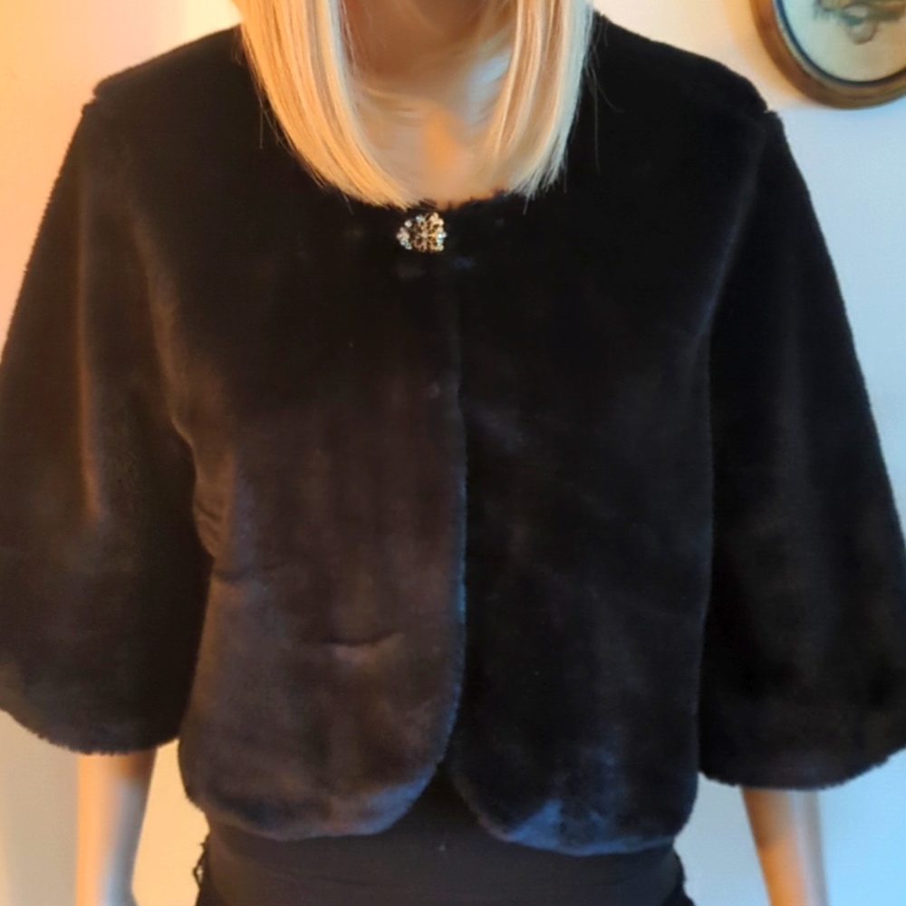 A beautiful dark green wrap size L (M).